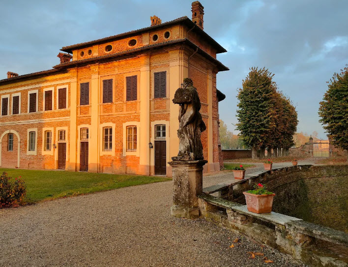 Castello di Chignolo Po, Italy